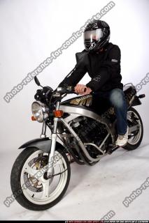 biker-riding-leaning