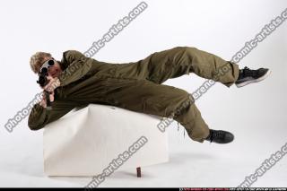 2009 03 SCI-FI SCIENTIST HK SHOOTING LAYING 00.JPG