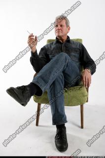 2009 03 JINDRICH SITTING SMOKING 00.jpg