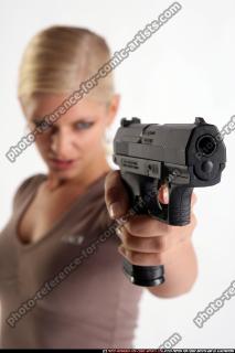 iva-aiming-pistol