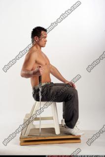 2009 05 JOHNNY KING SITTING SWORD 02.JPG