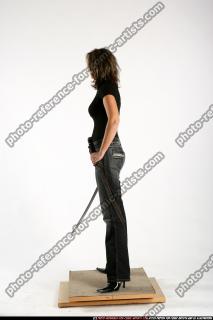 2009 06 WOMAN STANDING KATANA POSE1 06 B.jpg