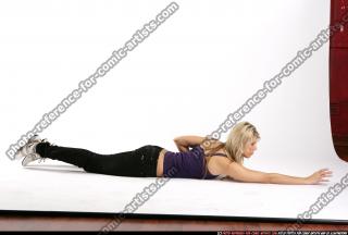 2009 06 BLONDE2 STRETCHING OUT 15.jpg