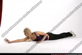 2009 06 BLONDE2 STRETCHING OUT 04.jpg