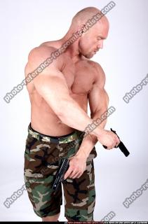 armyman-dual-pistols-pose4