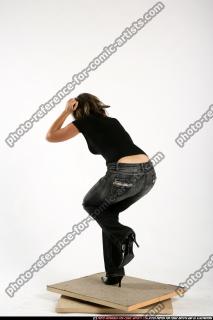 2009 10 WOMAN KNIFE ACTION POSE 07.jpg