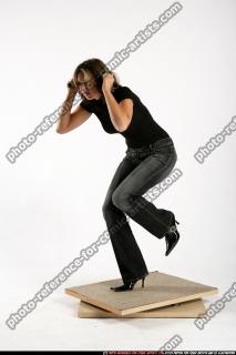 2009 10 WOMAN KNIFE ACTION POSE 01.jpg