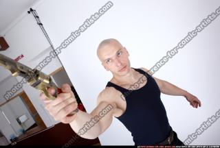 2009 10 RAFAEL PISTOL AIMING SIDE 07.jpg