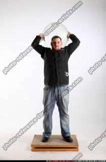 2010 02 DANIEL THROWING BALL1 00 B