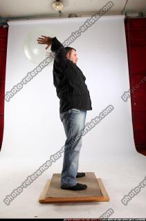 2010 02 DANIEL THROWING BALL1 06 C