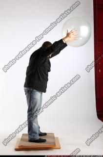 2010 02 DANIEL THROWING BALL2 06 B