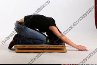 silvia-kneeling-head-down