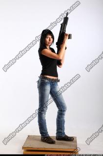 2010 06 SILVIA STANDING HK POSE 00 B