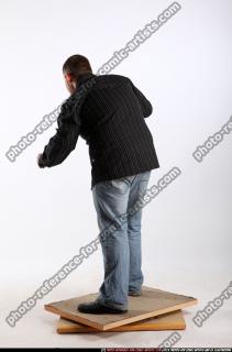 2010 07 DANIEL KNIFE FIST ATTACK 03 B