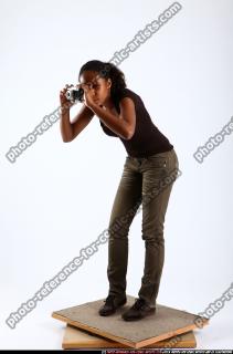 2010 08 JENNA TAKING PHOTOS 01