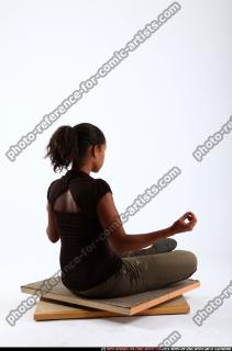 jenna-yoga-pose