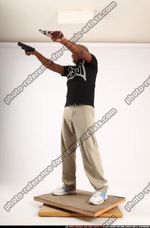 2010 10 GAEL CASAUS STANDING DUAL PISTOLS2 01 C