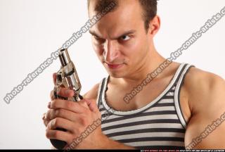 2010 10 FRANKIE LOOKING AROUND REVOLVER 07