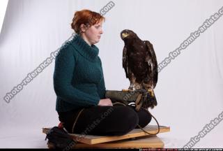 2010 12 KASANDRA FALCONER GOLDEN EAGLE POSES 07 C.JPG