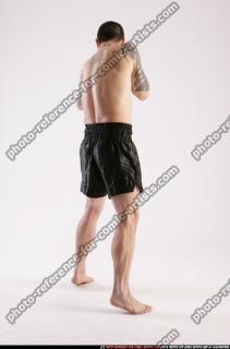 DAREON-KICKBOX-POSE
