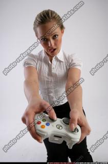 BETHANY_ROBERTS-PLAYING-XBOX