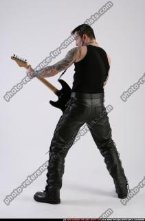 DAREON GUITARIST PLAYING