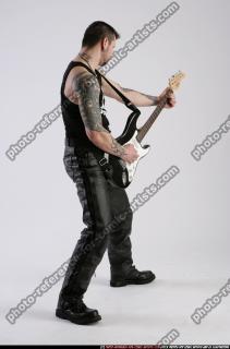 2011 01 DAREON GUITARIST PLAYING 05