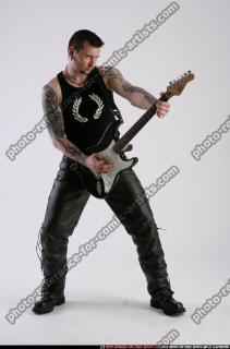 2011 01 DAREON GUITARIST PLAYING 07