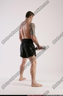 2011 01 DAREON STANDING STRENGTHENING1 05 A