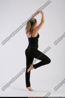 BETHANY_ROBERTS-BALLET-POSE