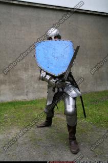 Teon middleage-knight2-sword-shield