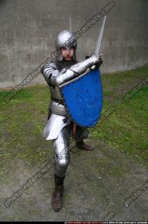 Teon middleage-knight2-sword-shield