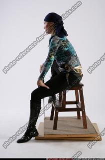 2011 01 PIRATE WOMAN SITTING POSE1 02
