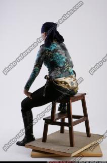 2011 01 PIRATE WOMAN SITTING POSE1 03