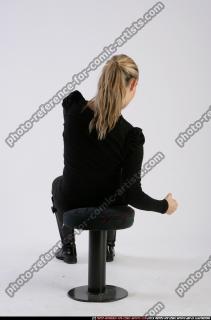 2011 02 BETHANY ROBERTS DRIVING POSE2 04