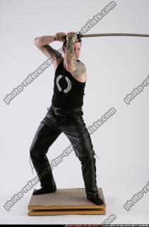 Serdyuk-fighting-katana