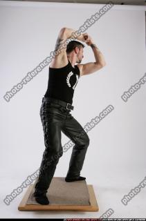 Serdyuk-fighting-katana