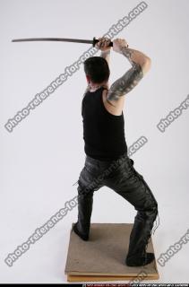 Serdyuk-fighting-katana