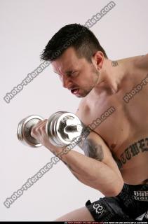 Dareon-dumbbell-up