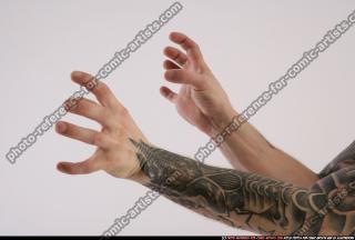 DAREON HAND MALE POSES1