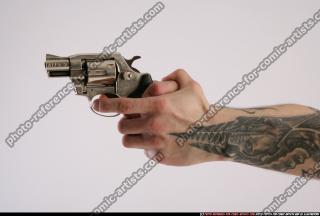 2011 02 DAREON HAND MALE POSES1 14