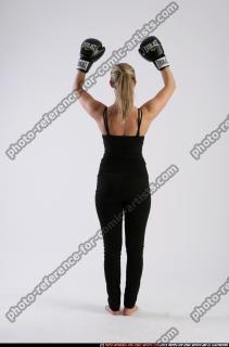 2011 02 BETHANY ROBERTS WINNING POSE 04