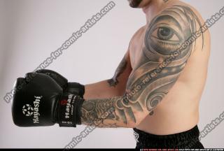 2011 02 HANDS MALE BOXING GLOVES 01