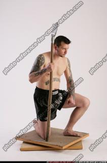 Dareon-kneeling-spear