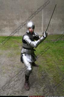 2011 02 MIDDLEAGE KNIGHT2 SWORD POSES 18