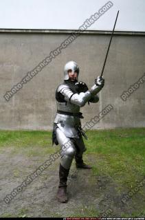 Teon middleage-knight2-sword-poses