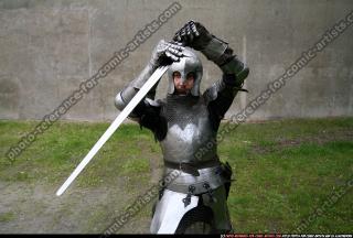 2011 02 MIDDLEAGE KNIGHT2 SWORD POSES 08