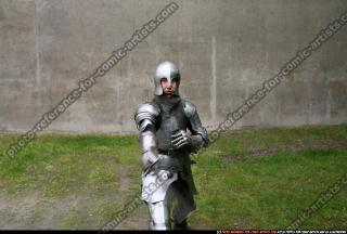 2011 02 Teon MIDDLEAGE KNIGHT2 SWORD POSES 09
