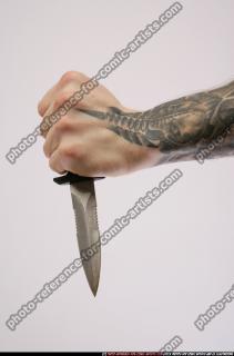 2011 03 DAREON HAND MALE POSES2 04