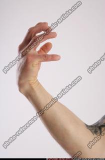 DAREON HAND MALE POSES2